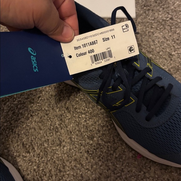 NWT ASICS Navy and Yellow Athletic Sneakers - Picture 9 of 9